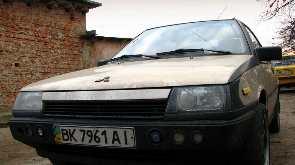 Mitsubishi Colt 3