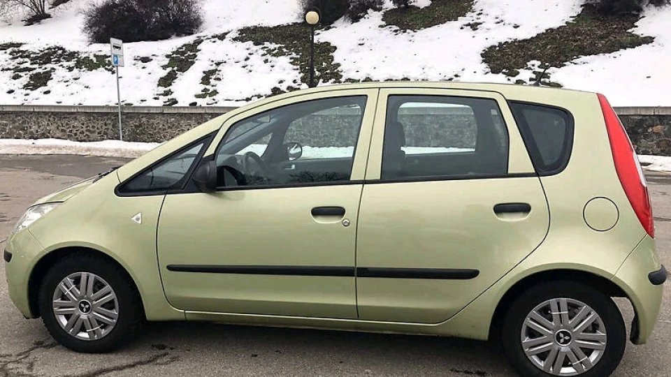 Mitsubishi Colt 1.3 AMT робокольт