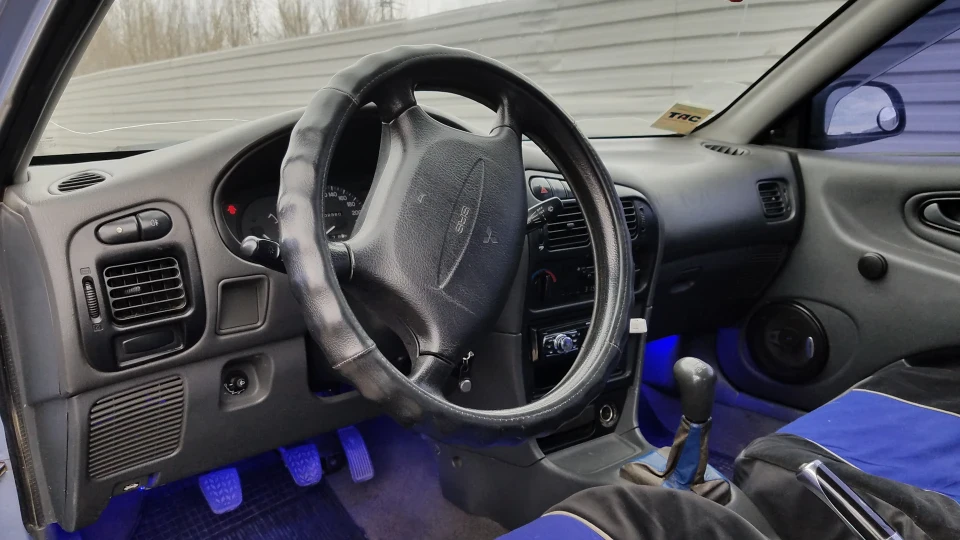 Mitsubishi Colt 1.3 міська Moon Light 2