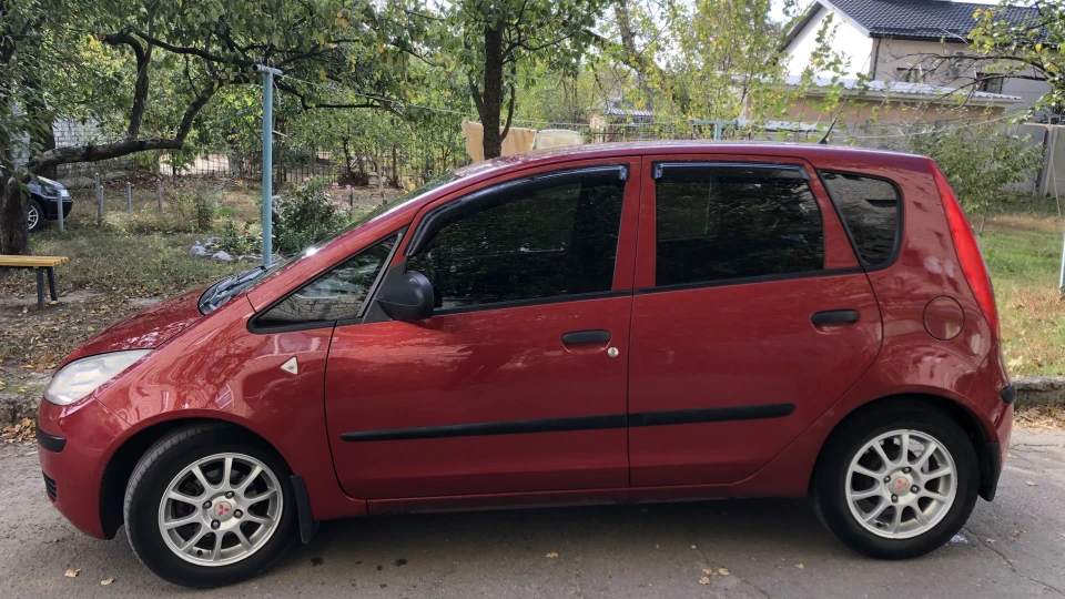 Mitsubishi Colt 1.3 robocop