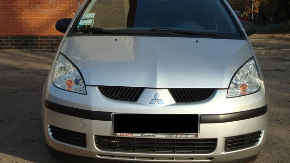 Mitsubishi Colt 1.3 2