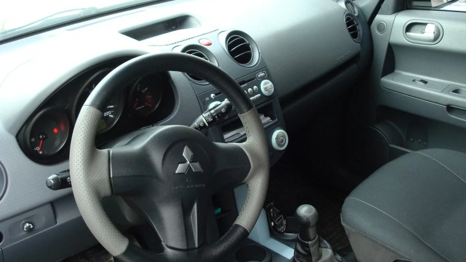 Mitsubishi Colt 1.3 3