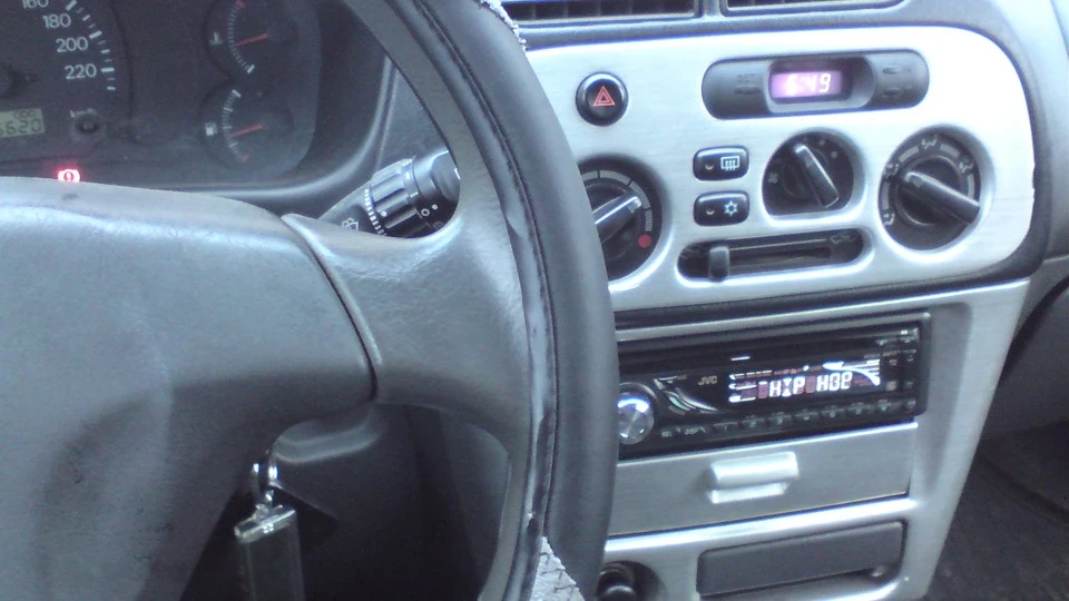 Mitsubishi Colt 1.6 90hp GTs 3