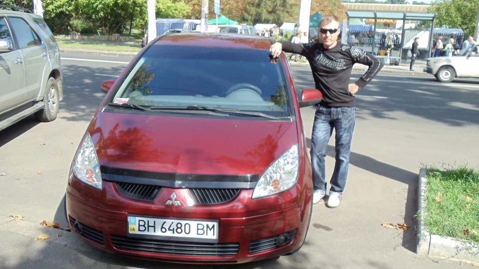 Mitsubishi Colt бардо металік 5