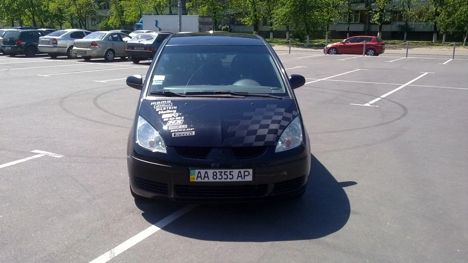 Mitsubishi Colt Black Edition 4