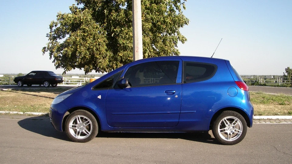 Mitsubishi Colt Букашка 4