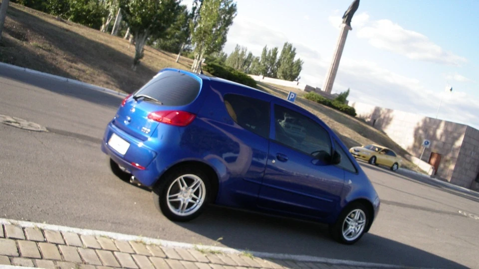 Mitsubishi Colt Букашка 5