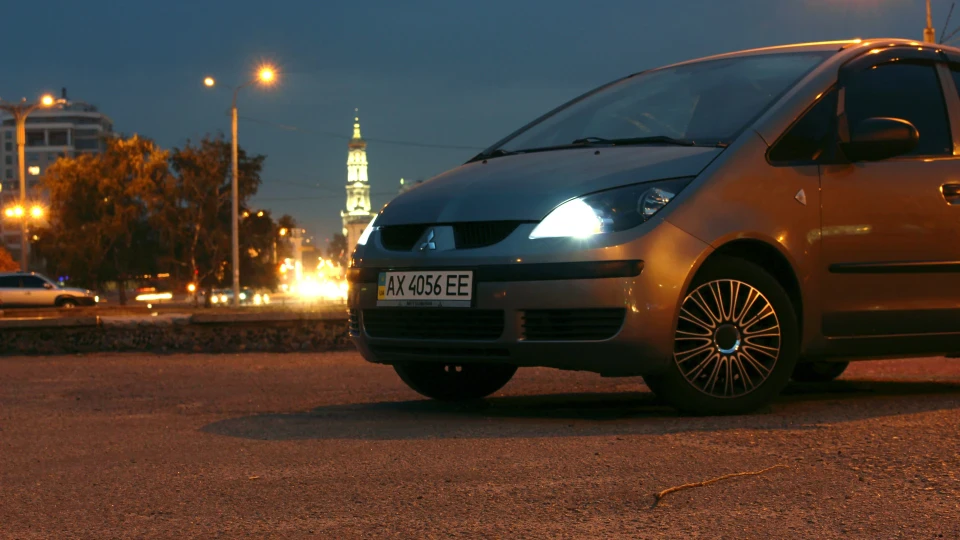 Mitsubishi Colt City tank