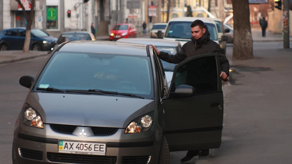 Mitsubishi Colt City tank 2