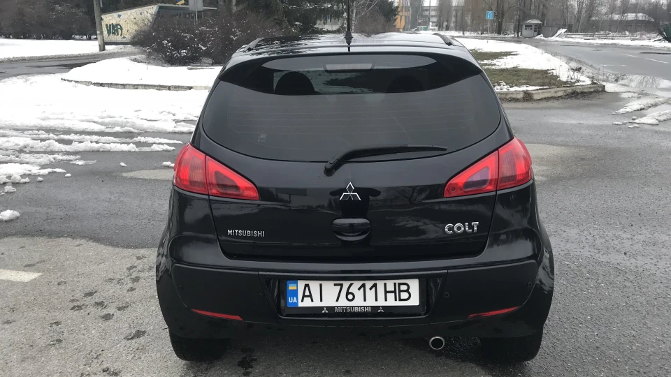 Mitsubishi Colt Coupe CZ3 4
