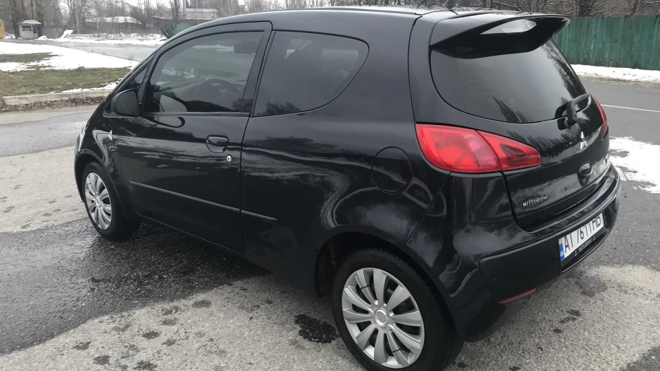 Mitsubishi Colt Coupe CZ3 5