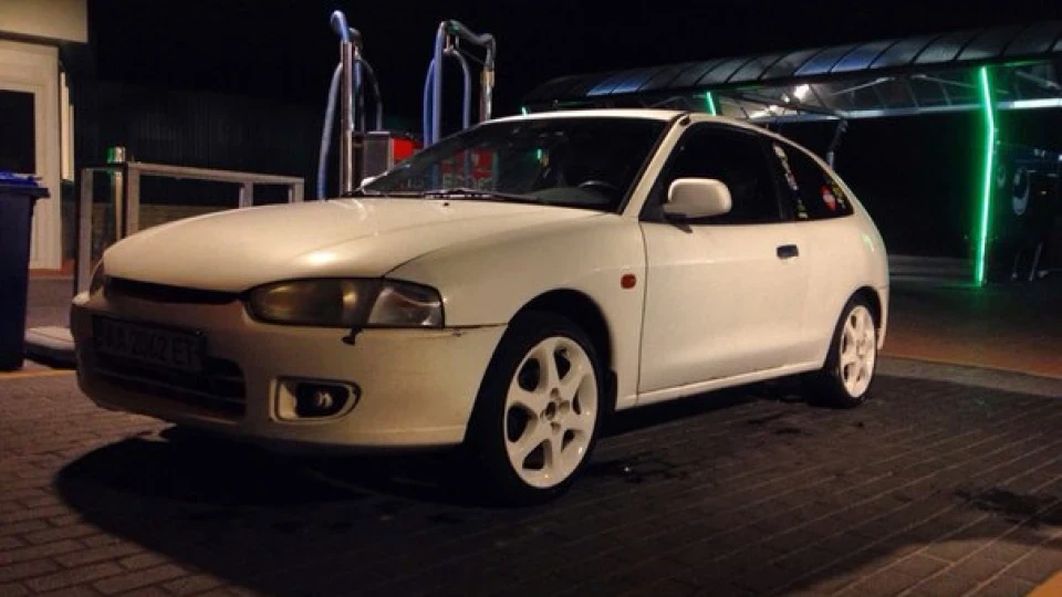 Mitsubishi Colt Daily cat 2