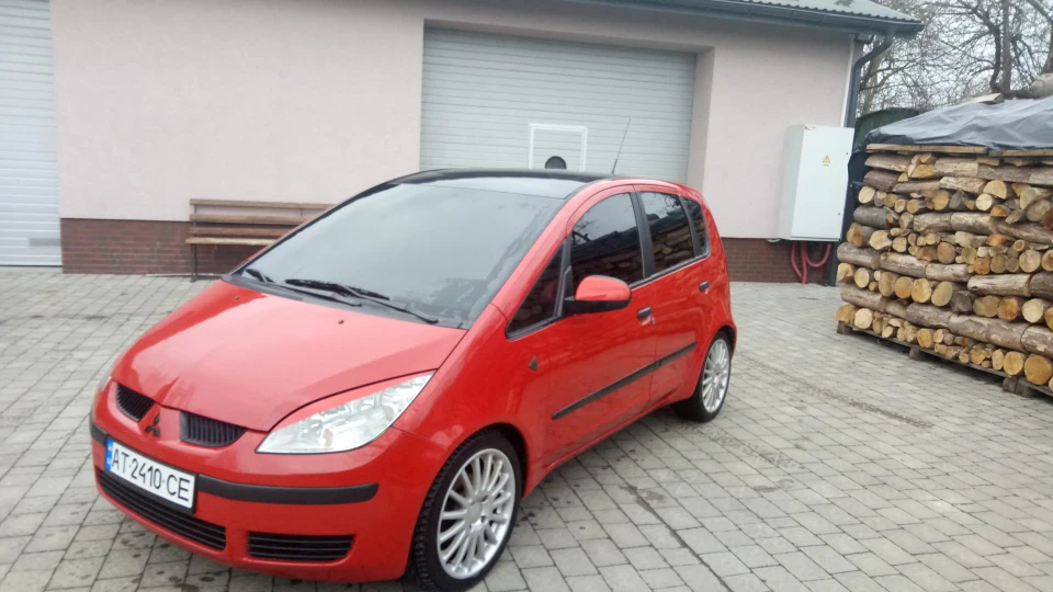 Mitsubishi Colt дейлі-ред