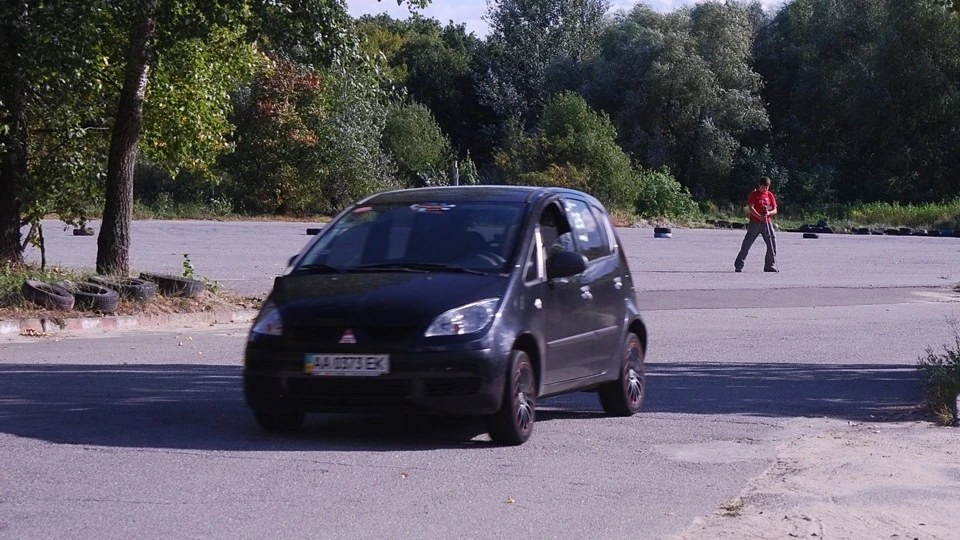 Mitsubishi Colt Японії-Мати) 4