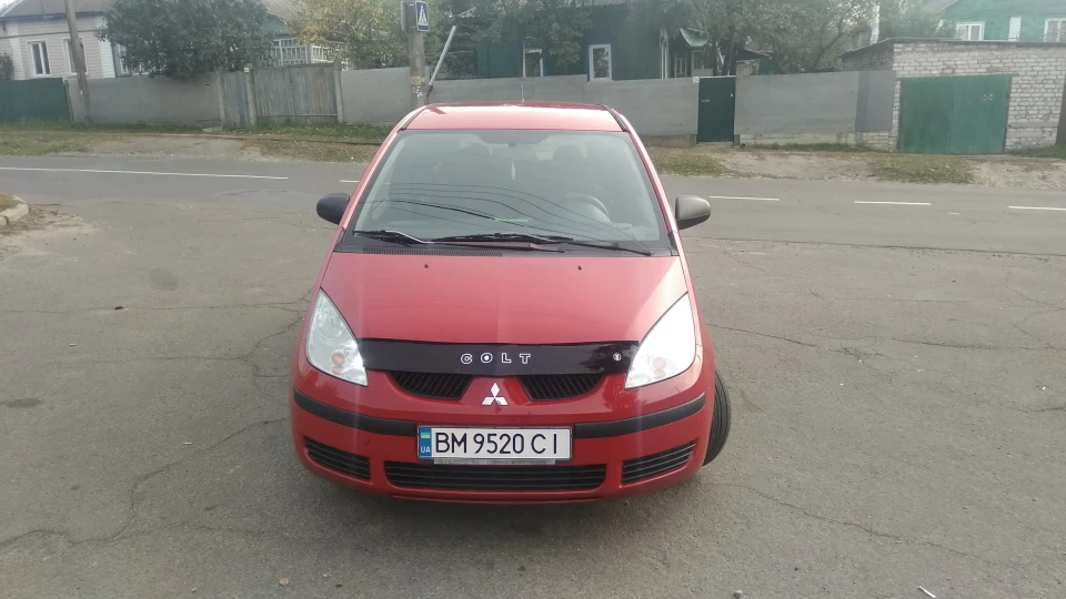 Mitsubishi Colt Червоний шершень 2