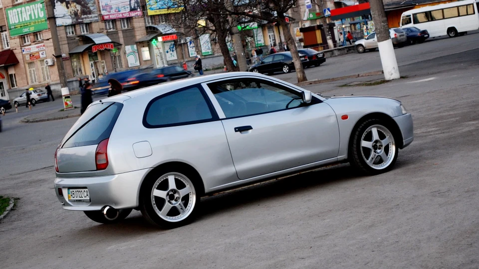 Mitsubishi Colt Зброя ближнього бою 2