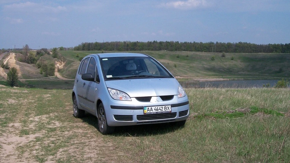 Mitsubishi Colt Мандрівник 2