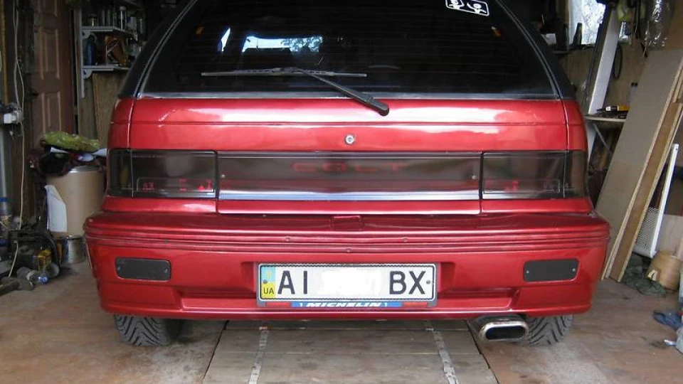 Mitsubishi Colt ракета торпеда