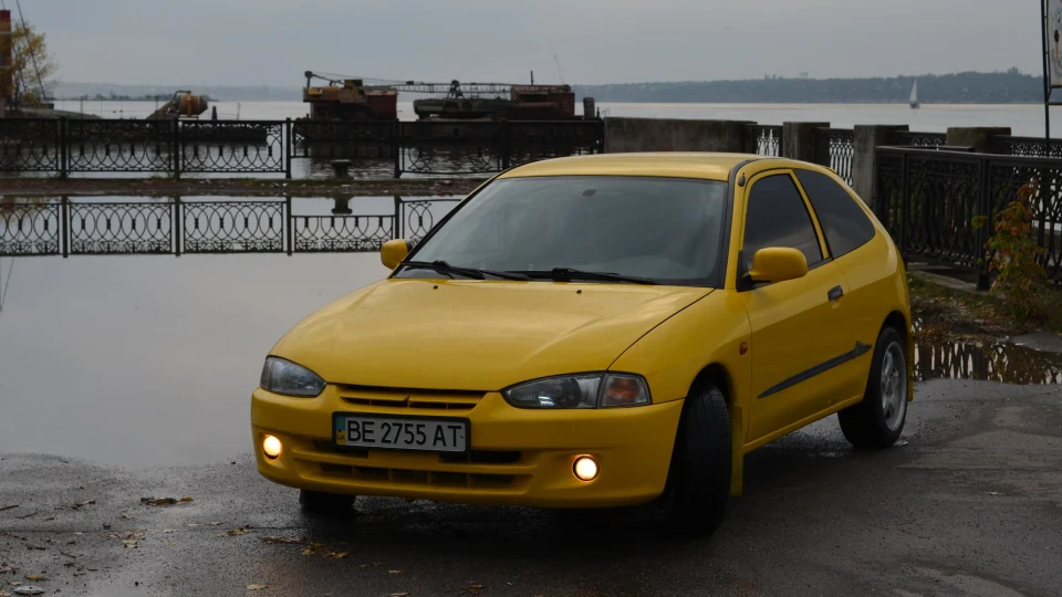 Mitsubishi Colt RAVEN