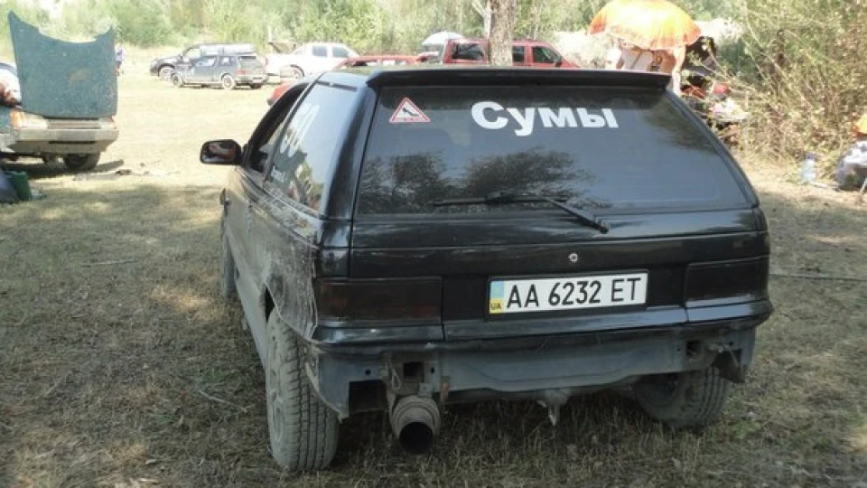 Mitsubishi Colt кермується нормально 2