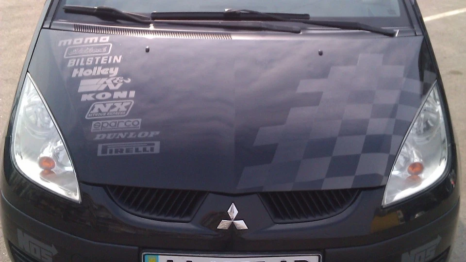 Mitsubishi Colt Version R 3