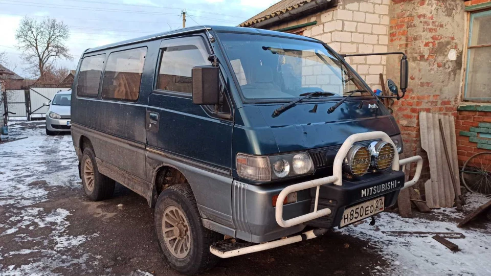 Mitsubishi Delica