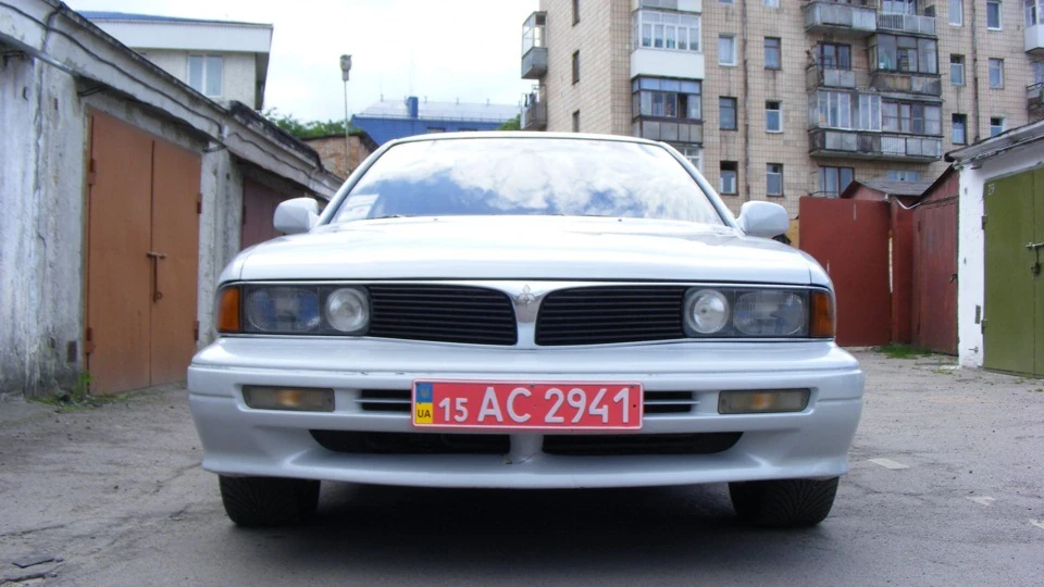 Mitsubishi Diamante 3.0 V6 R-SE 2