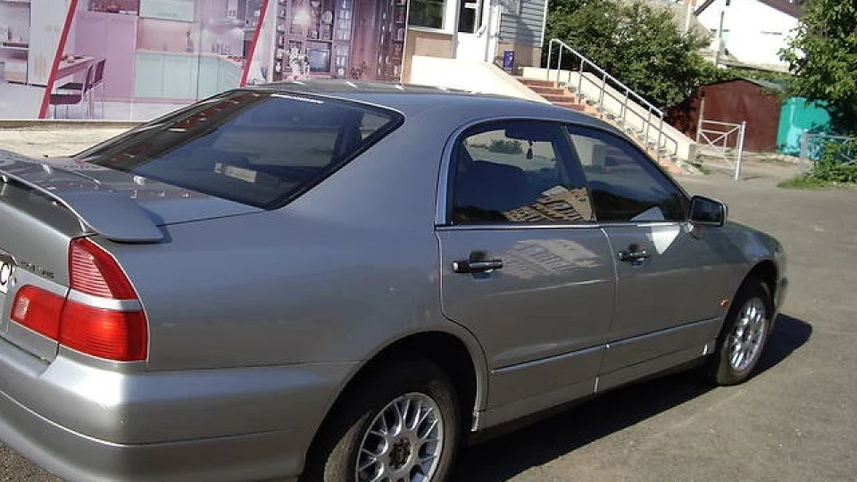 Mitsubishi Diamante 3.0V6 GDI 240 h.p 3