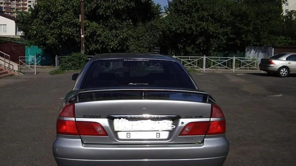 Mitsubishi Diamante 3.0V6 GDI 240 h.p 5