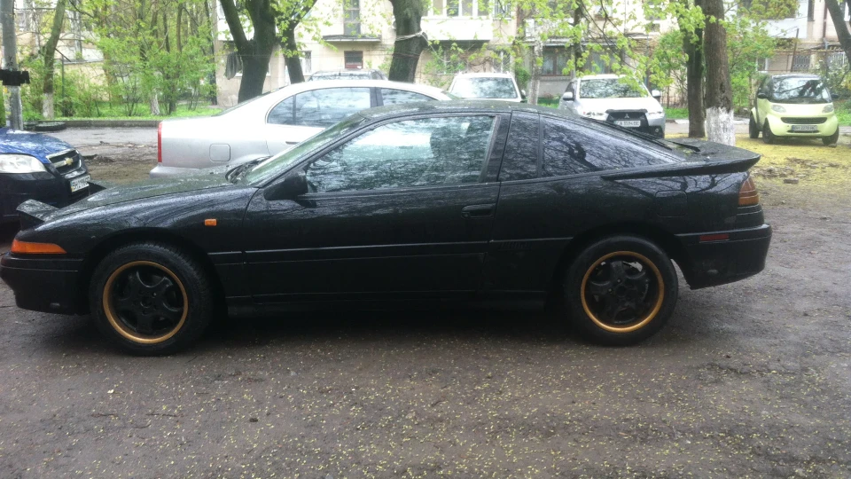 Mitsubishi Eclipse 2