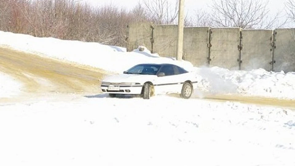 Mitsubishi Eclipse 2