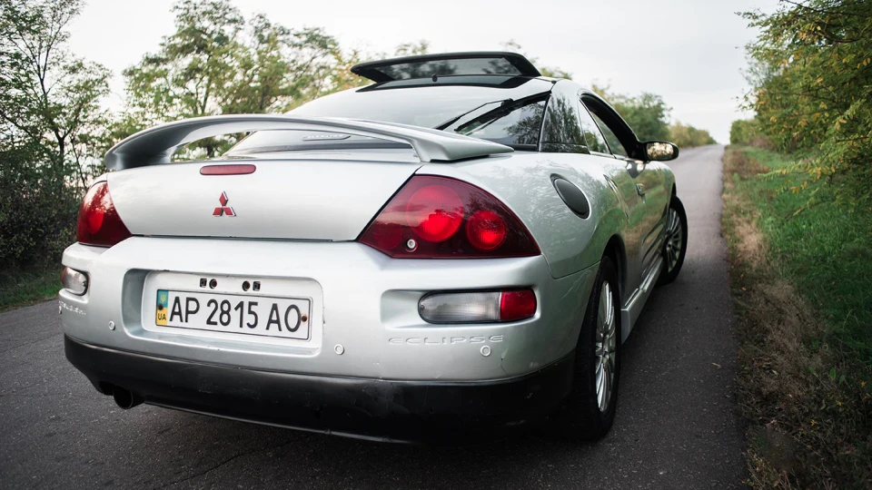 Mitsubishi Eclipse 2