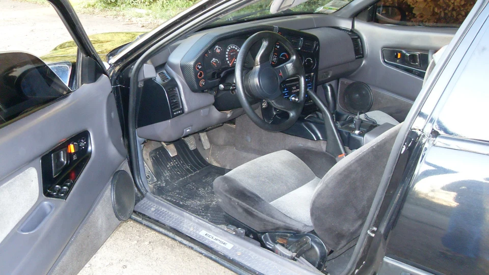 Mitsubishi Eclipse 2.0 турбо 5