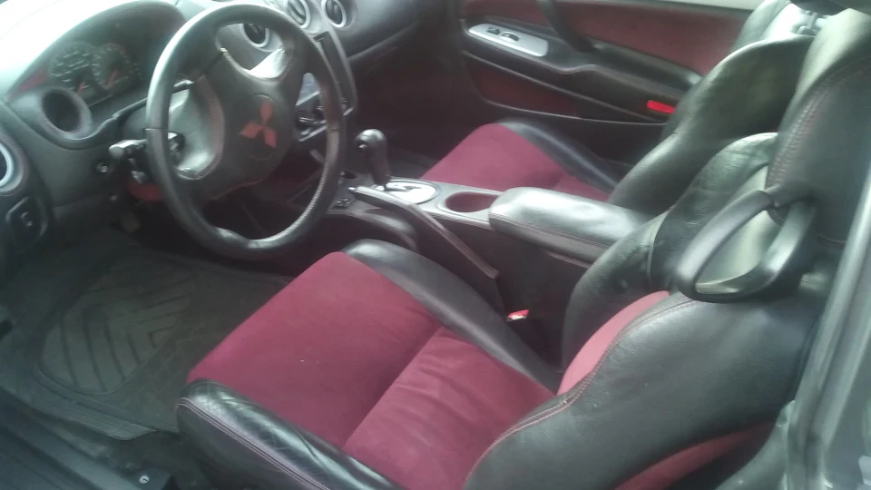 Mitsubishi Eclipse 2,4 3