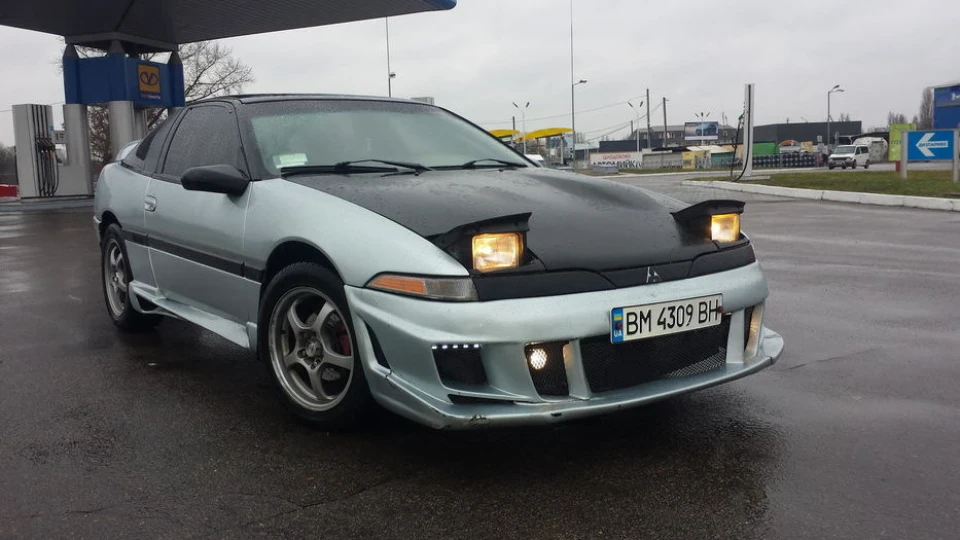 Mitsubishi Eclipse American'ka 4
