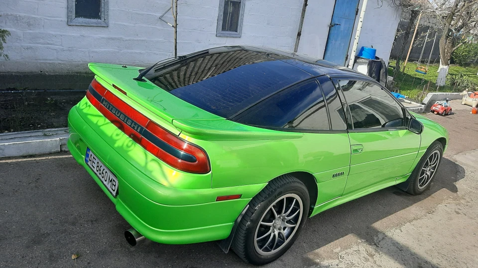Mitsubishi Eclipse GS-T 2