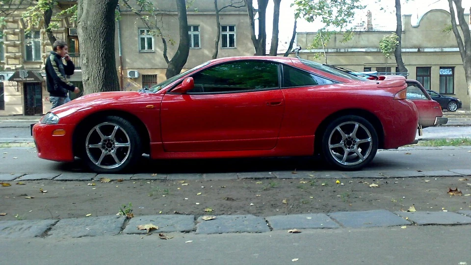 Mitsubishi Eclipse GS вже GST