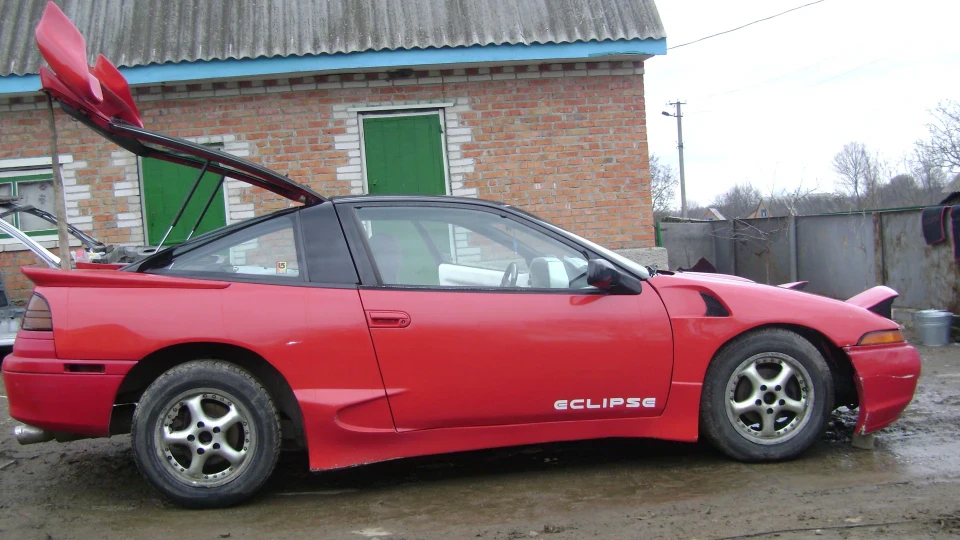 Mitsubishi Eclipse GS 2