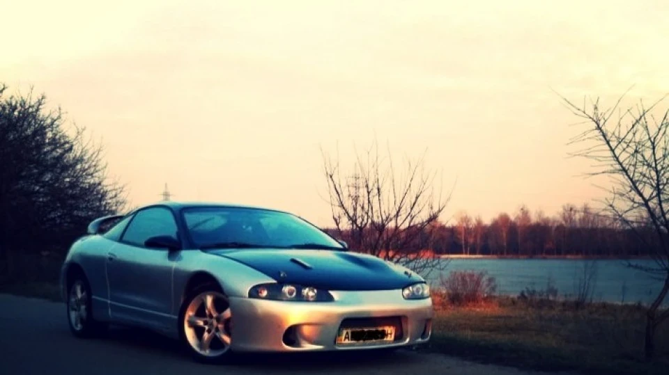 Mitsubishi Eclipse GSX 3