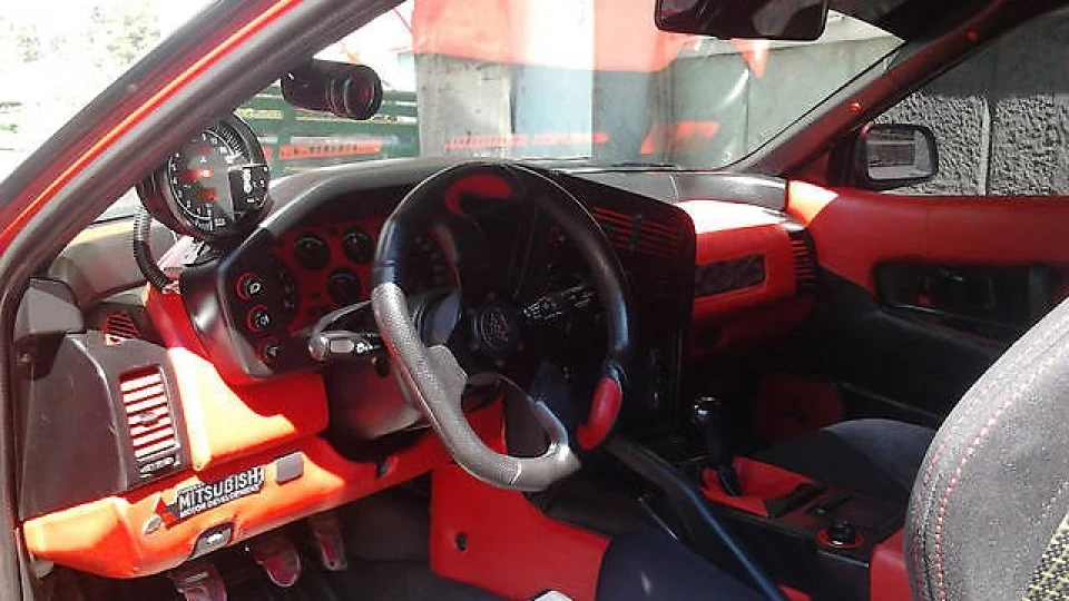 Mitsubishi Eclipse Спляча Красуня
