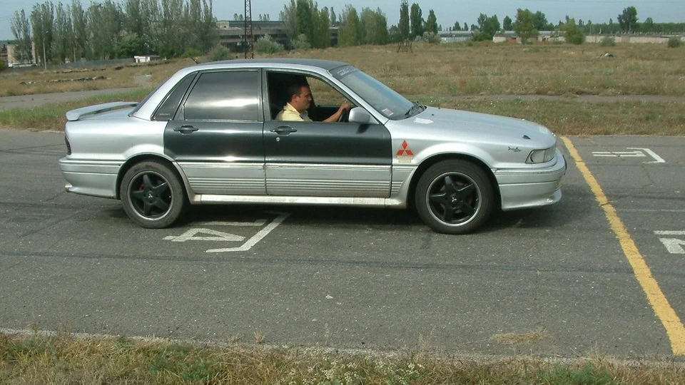 Mitsubishi Galant VR-4 2