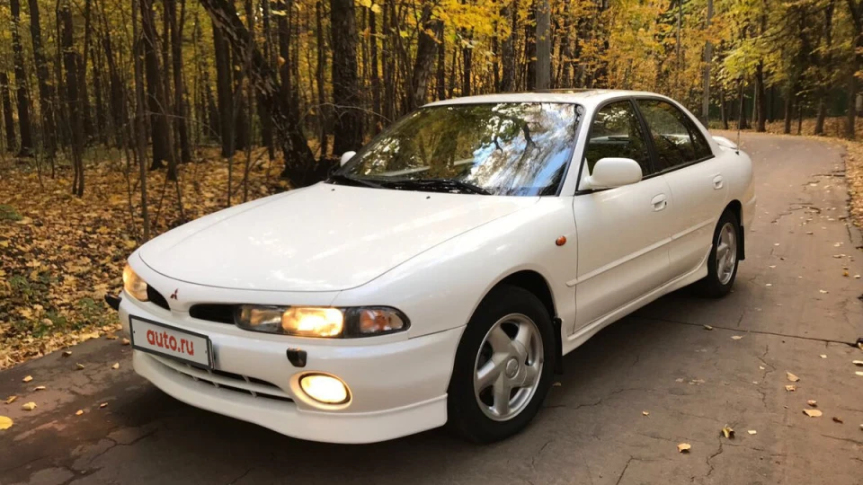 Mitsubishi Galant 2