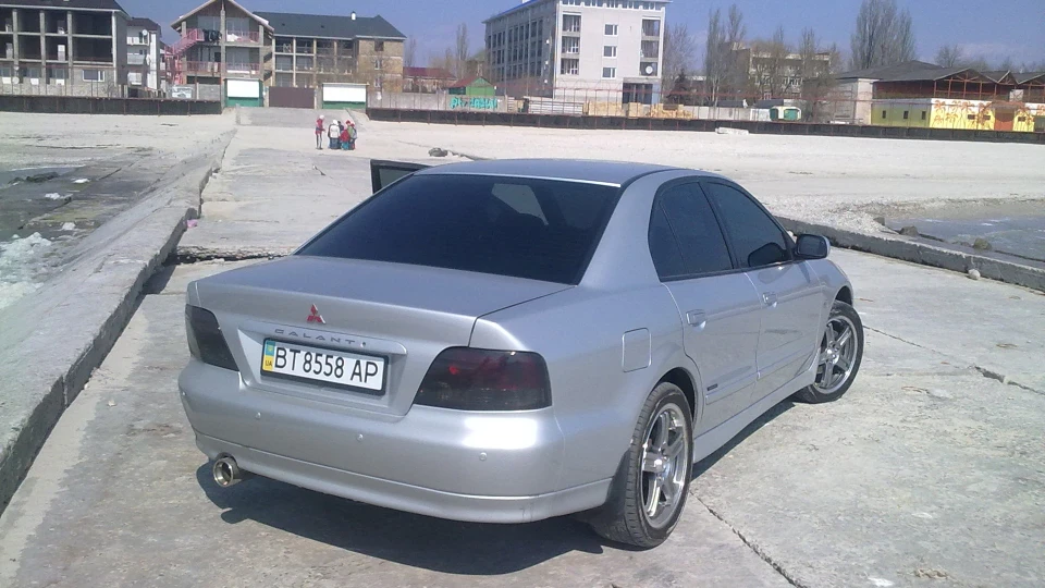 Mitsubishi Galant 4