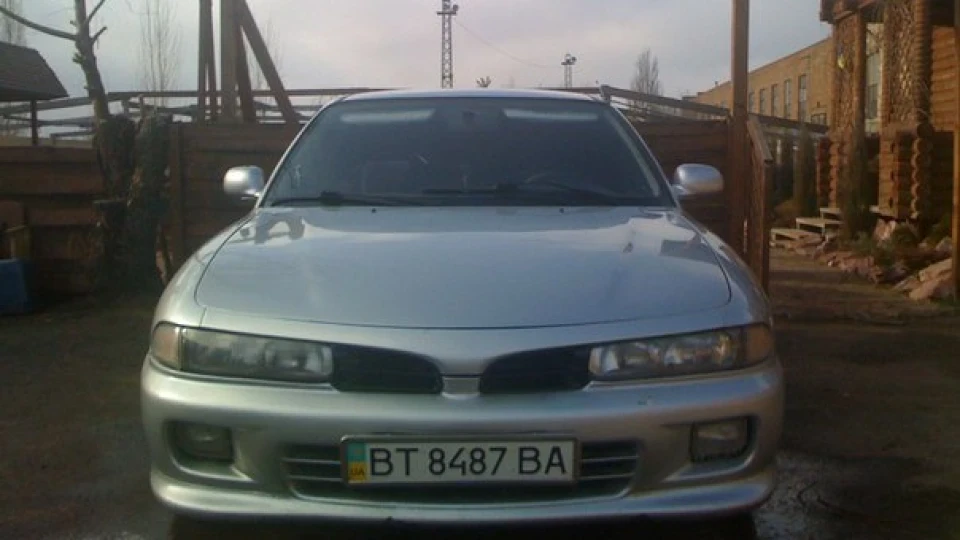 Mitsubishi Galant 4