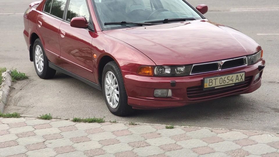 Mitsubishi Galant 4