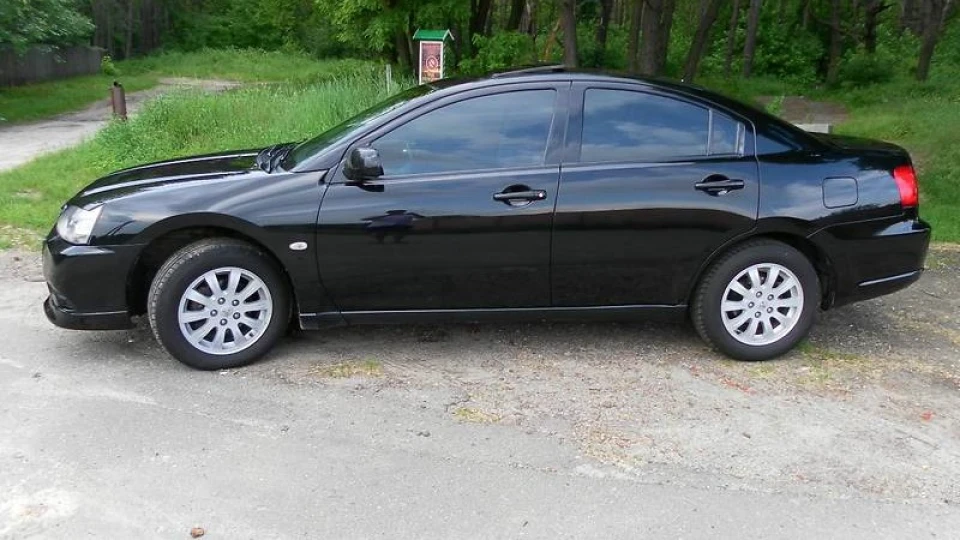Mitsubishi Galant 2