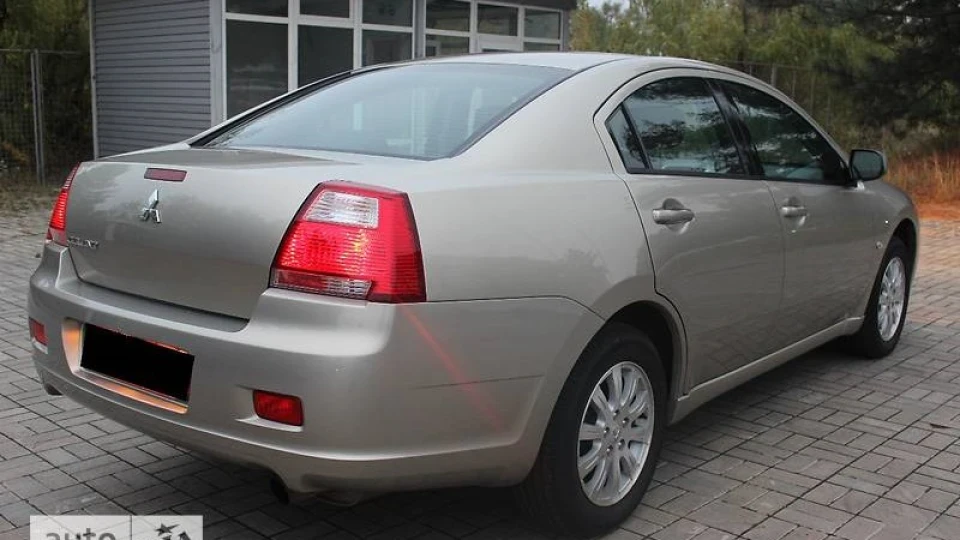 Mitsubishi Galant 2