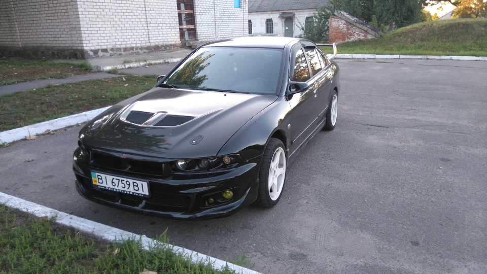 Mitsubishi Galant 2