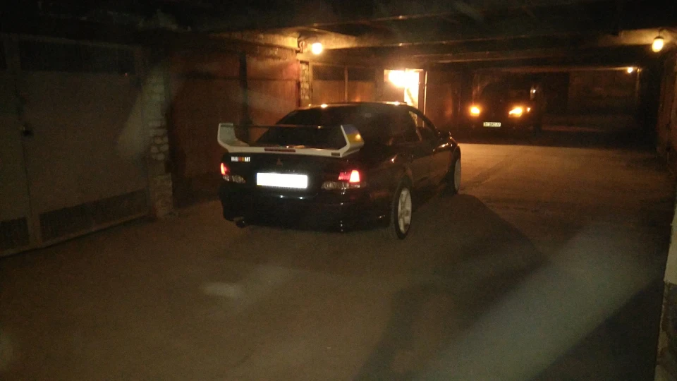 Mitsubishi Galant 3