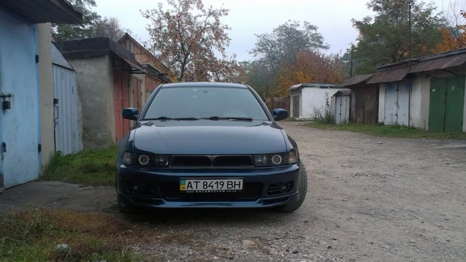 Mitsubishi Galant 3